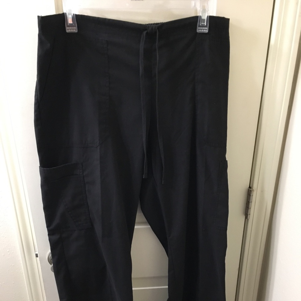 Women’s drawstring scrub pants